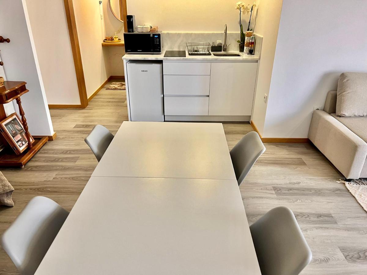 Charming Studio Apartment In โปโว เดอ วาร์ซิม ภายนอก รูปภาพ