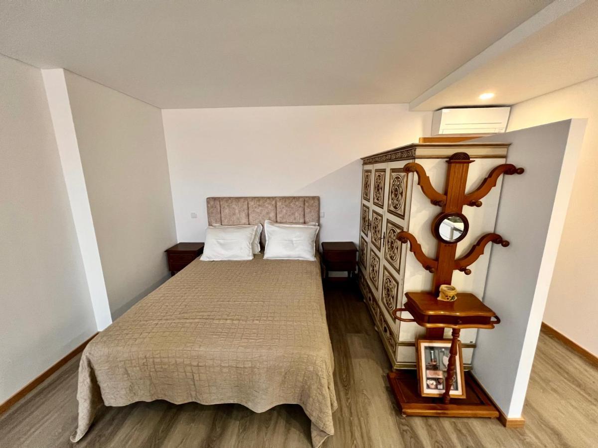Charming Studio Apartment In โปโว เดอ วาร์ซิม ภายนอก รูปภาพ